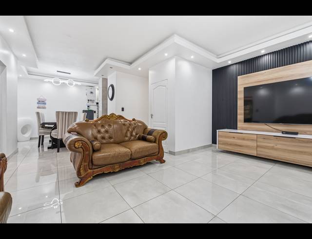 4 BEDROOM DUPLEX FOR SALE IN HILLTOP PRIVATE ESTATE